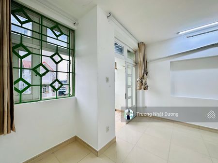 Siêu phẩm 1PN tách bếp mới tân trang lại Ban công siêu thoáng Mặt tiền Đường Số 81 Tân Quy giá mềm
