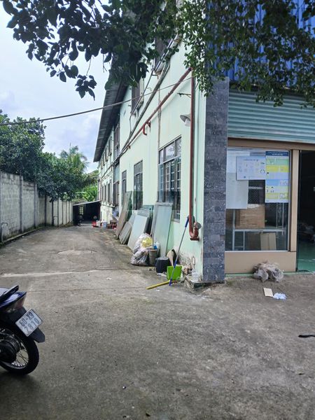 Cho thuê nhà xưởng đường Quốc Lộ 22 cách cầu vượt Củ Chi 1km giá rẻ