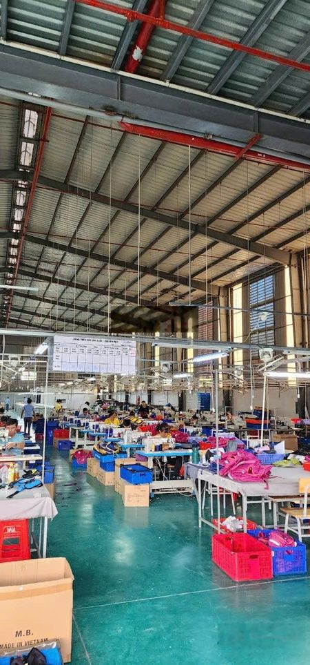 Cho thuê kho xưởng mặt tiền đường Nguyễn Văn Khạ, Tân An Hội TDT 2600m2 giá rẻ
