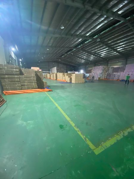 Cho thuê kho xưởng 2.070 m2 đường CN13 trong KCN Tân Bình