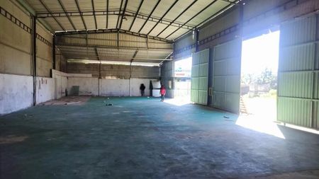 Cho thuê kho xưởng 400m2 đường Lê Thị Lơ Hóc Môn diện tích 10 x 40 = 400m2