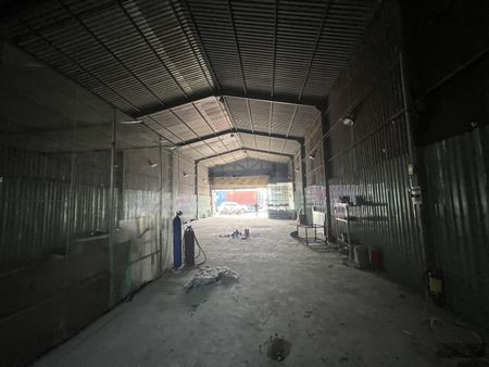 Cho thuê xưởng mặt tiền quốc lộ 1k 300m2 có điện 3 pha