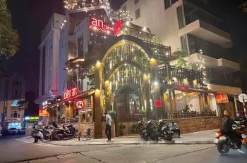Cho thuê nhà mặt phố tại nguyễn đình thi, mặt tiền 10m, dt 150m2x 3tầng, view tây hồ cực hot