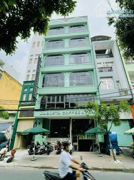 Cho thuê building mặt tiền khu phan xích long (phố ẩm thực) 8x16m hầm 6 lầu thang máy