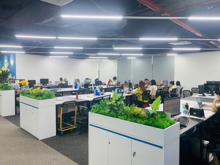 Cho thuê văn phòng 180m2 sẵn nội thất tại mặt đường Dương Đình Nghệ, Cầu Giấy giá 48 Triệu/Tháng