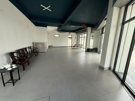 Chính chủ cho thuê góc 2 mặt tiền 12m 100m2 giá thuê 20tr tại vinhomes ocean park 1