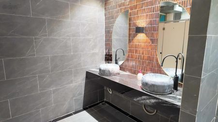 Cho thuê văn phòng Q1 cao cấp 315m2, tòa nhà 36 Bùi Thị Xuân, P. Bến Thành. Giá chỉ 180 triệu/tháng