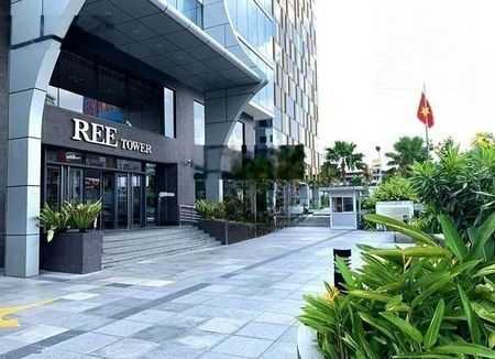 Cho thuê văn phòng, cao ốc Ree Tower đường Đoàn Văn Bơ, Quận 4, DT: 200 - 300m2. LH: 0906391898