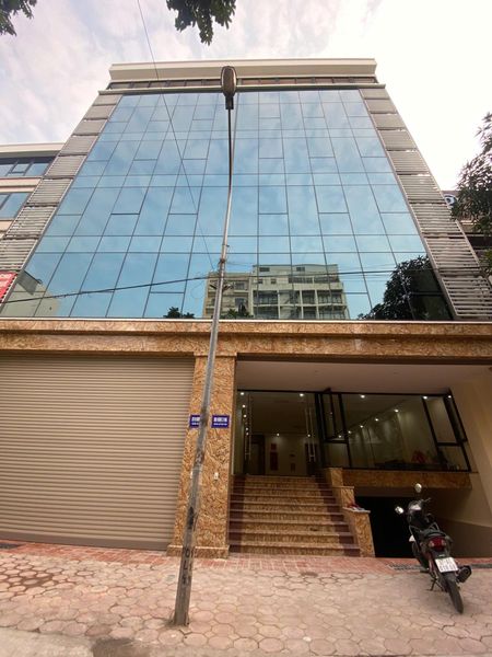 Cho thuê nhà Hà Trì - Hà Đông. DT 200m, 8 tầng, thông sàn, thang máy. Giá 140 triệu