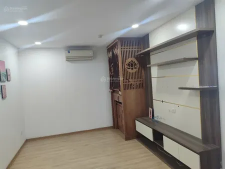 Cần cho thuê căn hộ chung cư 2 phòng ngủ tạu dv2 rose tower