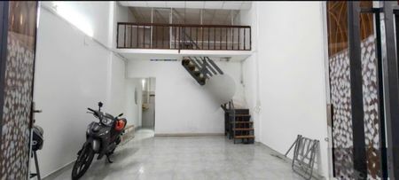 Cho thuê nhà đường Man Thiện, gần học Viện chính trị