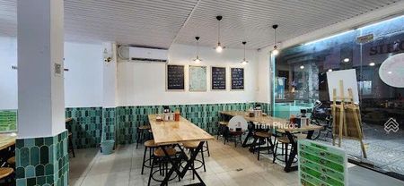 Cho thuê nhà mặt tiền 122 Bùi Thị Xuân Phường Bến Thành Quận 1 DT: 6x18m 1 trệt 1 lầu trống suốt