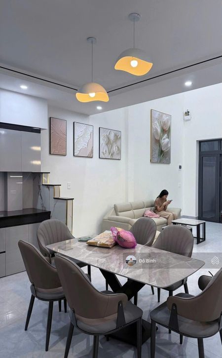 Cho thuê nhà 2 tầng đương : thái thị bôi - mới đẹp - 3pn - đủ nội thất