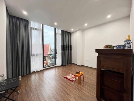 Cho thuê nhà nguyên căn mới tinh bát khối, long biên ô tô tránh, vào nhà giá: 20 triệu/th