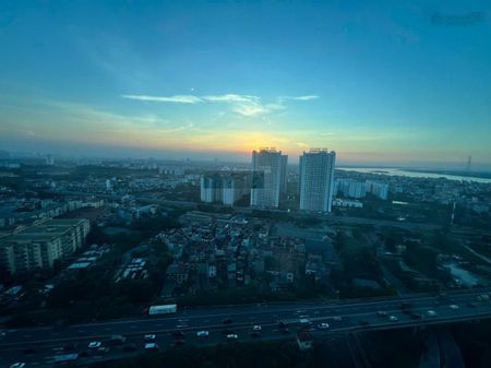 Nhỉnh 10 Triệu, căn hộ 2-3 (92-110m2), Full nội thất, tầng đẹp, view sông Hồng, dự án IA20 Ciputra.