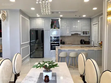 Chcc kingston residence 40m2 1pn 10tr, 83m2 2pn 16tr, 99m2 3pn 20tr ở liền.đt 0909 476 *** gặp cường