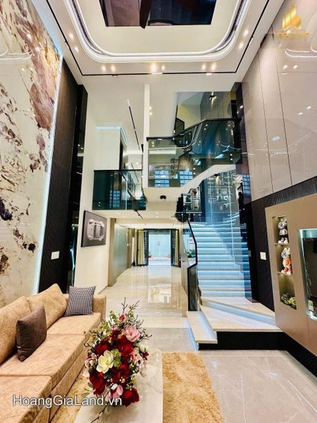 Cho thuê nhà siêu đẹp ngay ĐS51 có phòng master full nội thất chỉ 26tr/th ở ngay. LH 0938186898