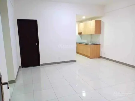 Cần cho thuê căn hộ sky 9,ngay vòng xoay liên phường,đường liên phường,quận 9 gồm 2 pn và 2 vệ sinh