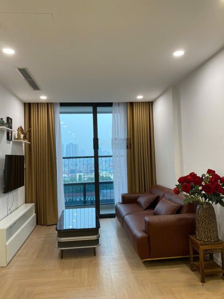 Cho thuê căn 2 ngủ 2 vc full đồ mới the ninety complex, 90 đường láng, đống đa