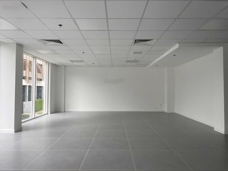 Cho thuê góc 2 mặt tiền! Bình Phú, Phường 11 Quận 6! (1900m2), nhà mới xây