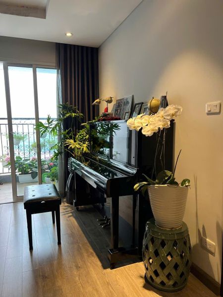 Chủ nhà cho thuê căn hộ Discovery central 67 Trần Phú, view quảng trường, giá 21tr/tháng