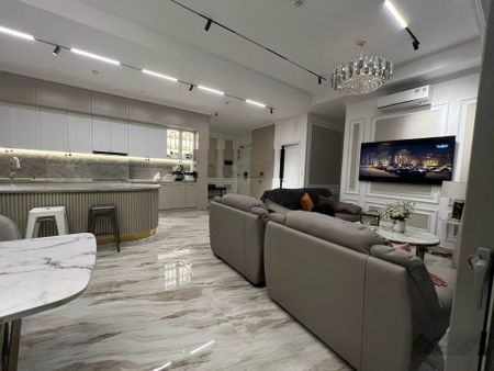 Cho thuê căn hộ 3PN, 100m2, 19 triệu VND tại Sunshine City, view đẹp, uy tín