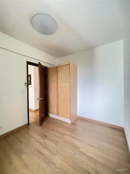 Cho thuê 83m2 rừng cọ có đồ điện tử giá tốt xem nhà 0832 394 ***