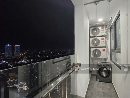 Cho thuê căn hộ 2pn 2wc 80m2 chung cư c-skyview chánh nghĩa tầng 32