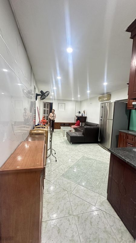 Cho thuê căn hộ tập thể A2 Nguyễn Chính 85m2 3pn full 9.5tr