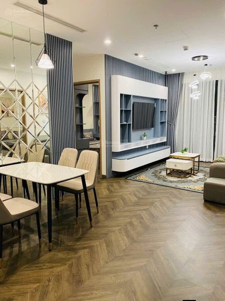 Cho thuê căn hộ 2 phòng ngủ vinhomes sky park bắc giang