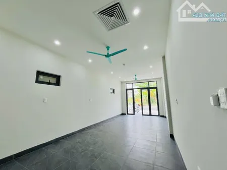 🔴 (NCC) CHO THUÊ MẶT BẰNG KINH DOANH MẶT TIỀN MẸ THỨ – HOÀ XUÂN • Diện tích: 70m², wc kh
