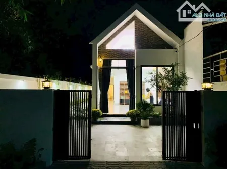 CHO THUÊ MẶT BẰNG CĂN GÓC 2 TẦNG KIỆT OTO ĐỒNG KHỞI, TP HUẾ