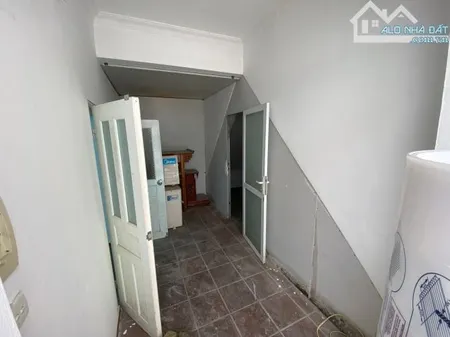 Cho thuê biệt thự 120 m2 ở Mỹ Đình, Nam Từ Liêm, Hà Nội. Biệt thự xây dựng 4 tầng, lô góc.