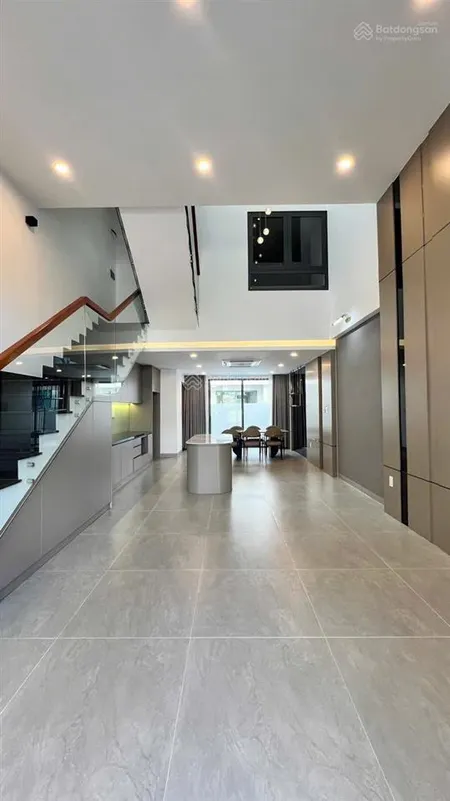 Bán nhà phố dtsd 224m2. giá từ 4,650 tỷ vị trí đẹp