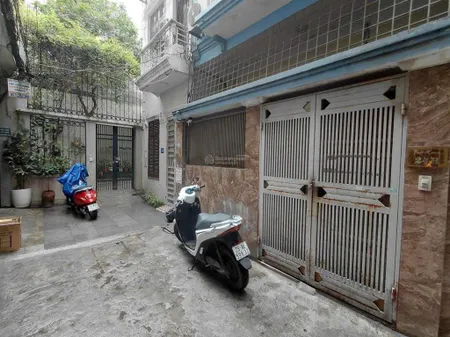 Nhà phân lô phố yên lãng 47/50m2x4 tầg, mt4.5m, giá ~ 13.8 tỷ ngõ trước nhà 4m, nhà kcbt