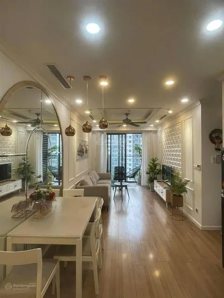 Cắt lỗ 150 triệu căn 2pn khu emerald celadon city đẹp nhất khu vip