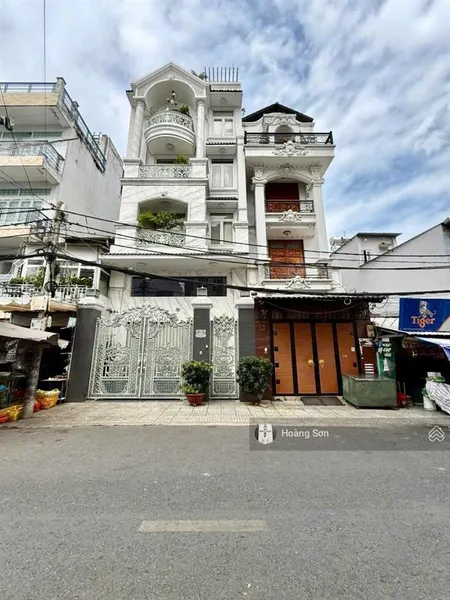 Bán nhà đường số tân quy, quận 7 (dt 8x18m) 5 tầng, giá tốt đầu tư