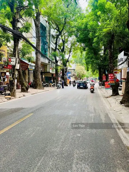 Bán tòa nhà mặt phố đê la thành, đống đa 65tỷ 100m2 mt 6m 9t thang máy vỉa hè ô tô tránh kinh doanh