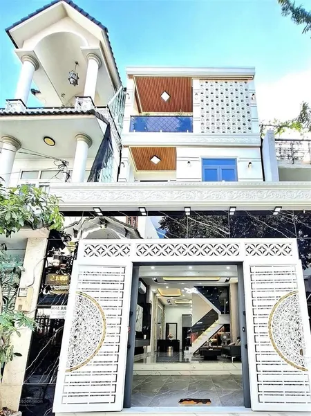 Bán nhà đường ba vì quận 10 giá 4.990tỷ/81,2m2. gần bv đa khoa bưu điện. cho thuê 25tr