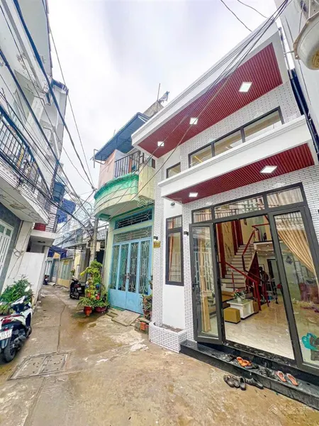 Ngay cạnh trường tiểu học phan chu trinh. đường số 2 , 42m , 2 tầng , 4.3 tỷ p.16 gò vấp.