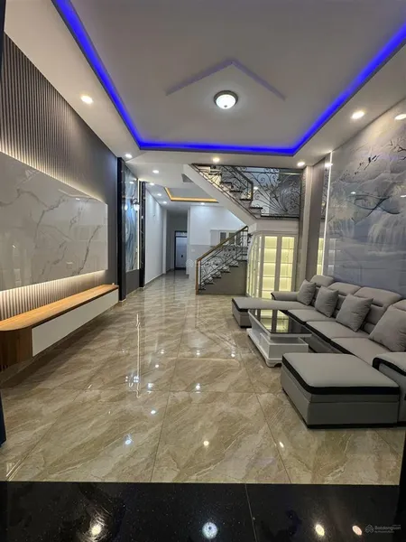 Bán nhà thạnh lộc 1 lầu dt 4,6x20m, 3 phòng ngủ đường ô tô