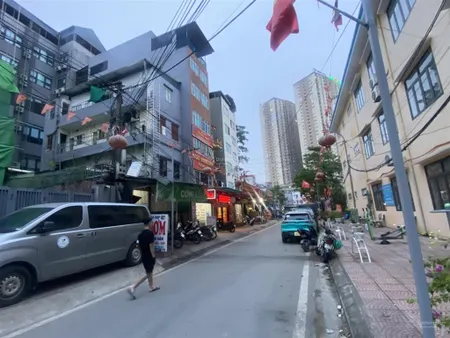 Hàng thửa 102, đất vàng tại lai xá, 318m, vỉa hè, xe buýt tránh, giá chỉ 51 tỷ.