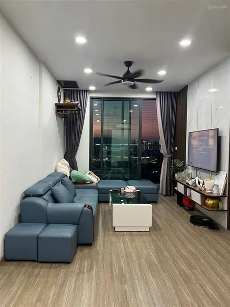 Bán căn hộ 75m2 tại goldsilk complex, 6 tỷ 2pn, 2wc, đầy đủ nội thất, bc đông nam