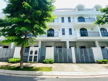 Nhà phố ngang 6m lavida vũng tàu, giá 8.85 tỷ sổ sẵn công chứng ngay. dt 103,6m2 xây thô 1t3l