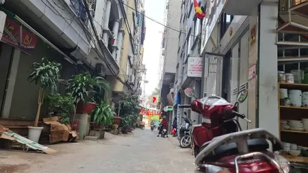 Bán nhà dân xây đường kiều mai phú diễn hà nội