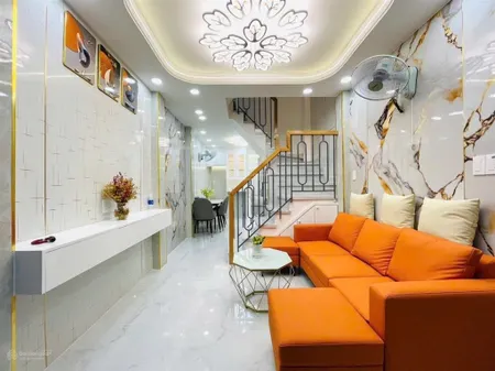 Bán nhà đẹp đối diện trường trung học phạm văn chiêu