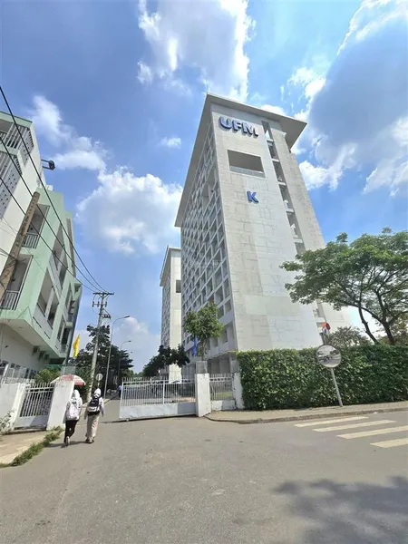 Võ văn hát 84m2 5. x tỷ hẻm 6m 1 sẹc ngay đh mkt