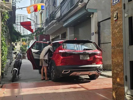 Bán mảnh đất 50m mt hơn 6m ôtô vào tại bồ đề long biên giá chỉ 11,5tỷ cách 1 nhà ra mặt phố