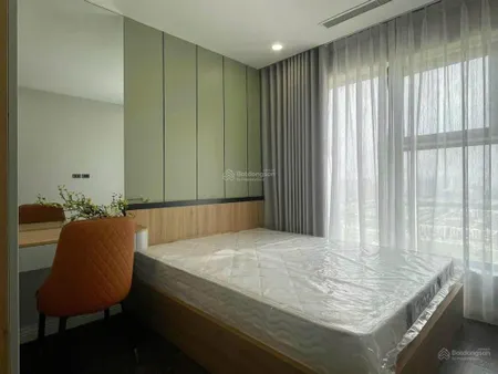 Bán căn 2pn view trực diện hồ tây tầng cao tòa hdi tây hồ full nội thất, sẵn sổ giao dịch luôn