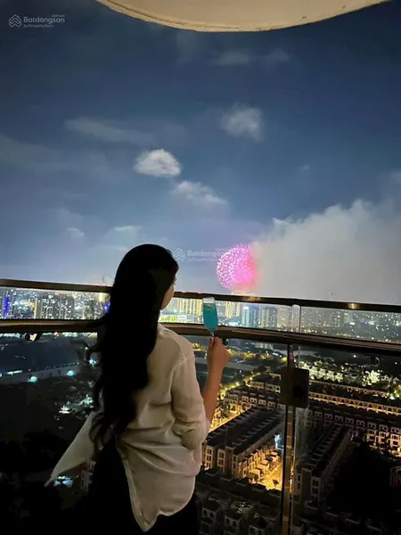 Bán penthouse sunshine riversdie dt 210m2 view toàn cảnh công viên 65ha ciputra cực đẹp giá tốt